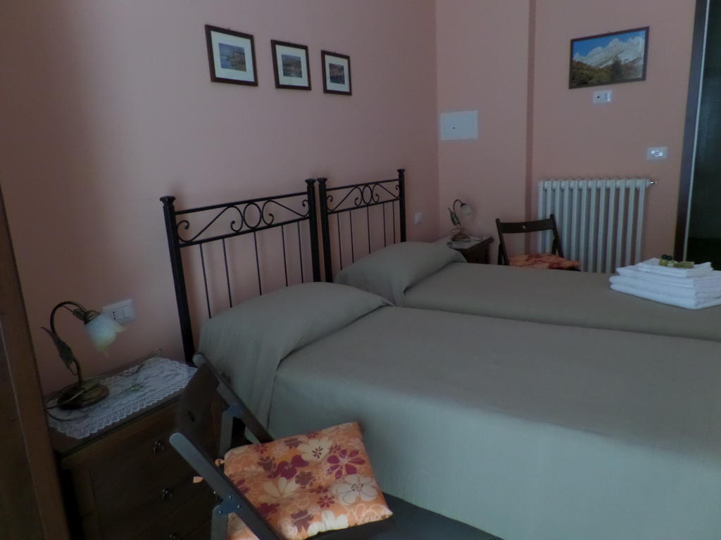 B&B Partenza Funivia Леко Стая снимка